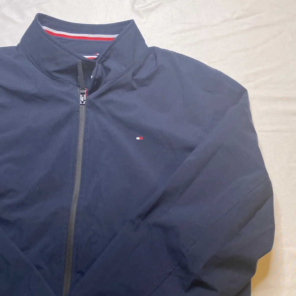 Tommy Hilfiger‎ Men's Dark Blue Windbreaker-NWOT - Picture 4 of 15